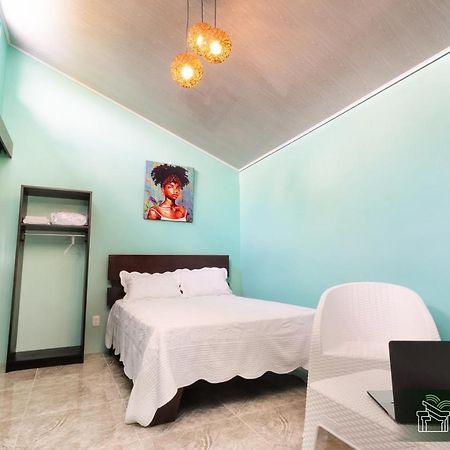 Hospedaje Barrantes Coto Brus エクステリア 写真